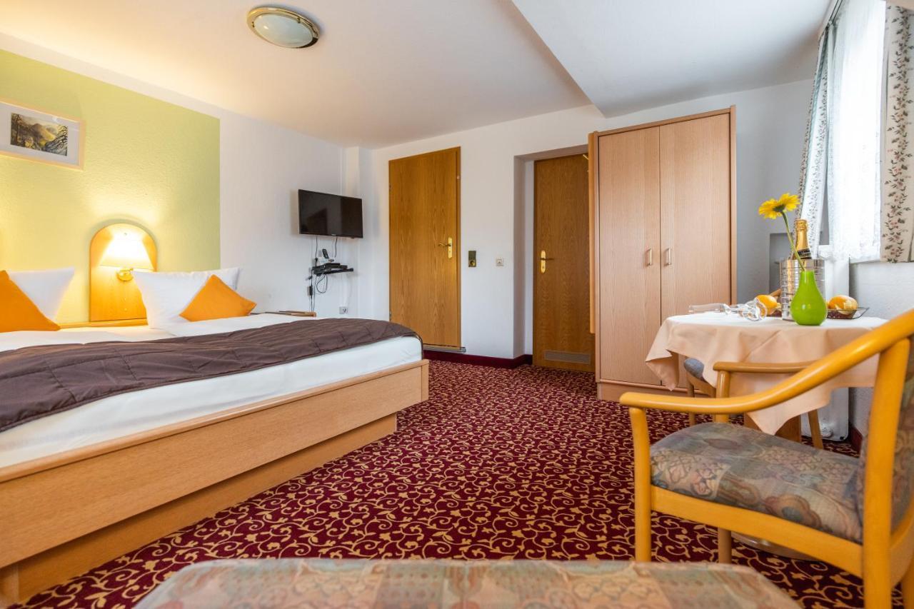 Pension & Cafe Abendroete Курорт Ойбин Екстериор снимка