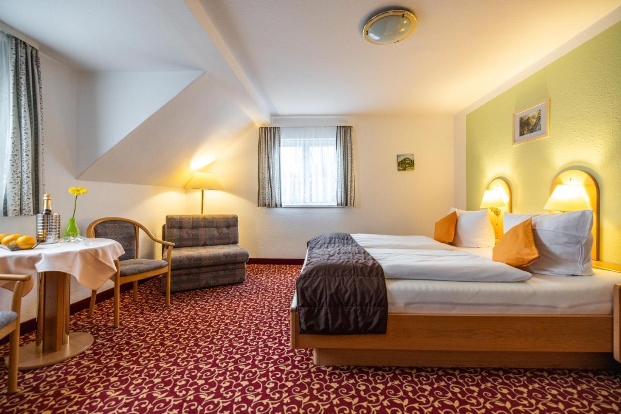 Pension & Cafe Abendroete Курорт Ойбин Екстериор снимка