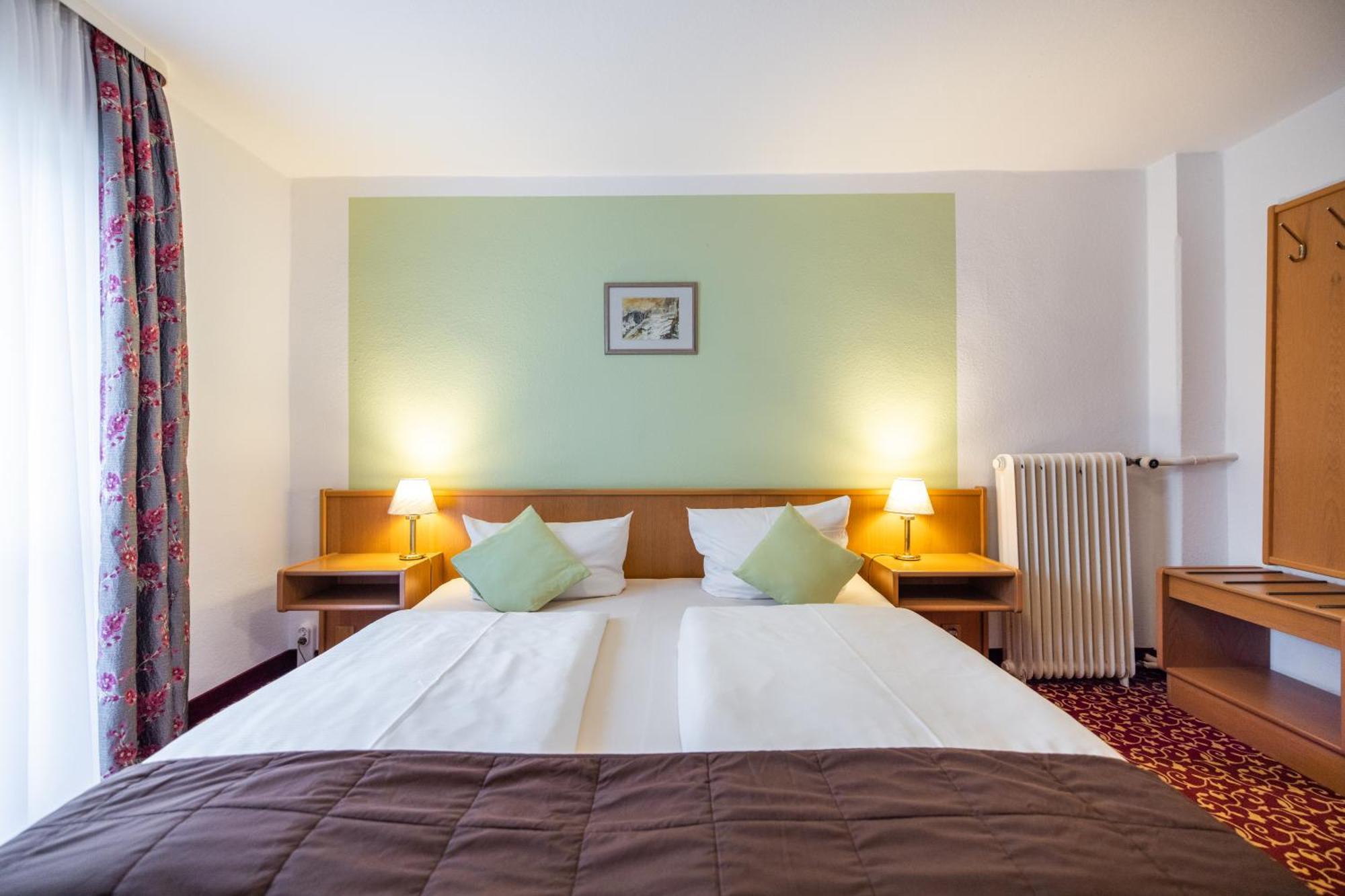 Pension & Cafe Abendroete Курорт Ойбин Екстериор снимка