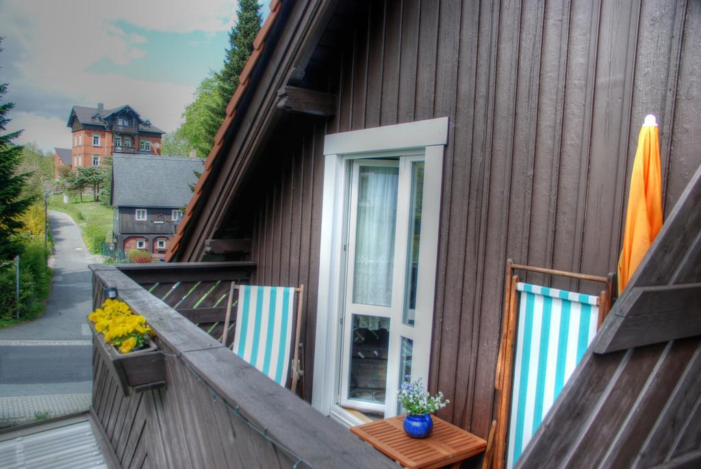 Pension & Cafe Abendroete Курорт Ойбин Стая снимка